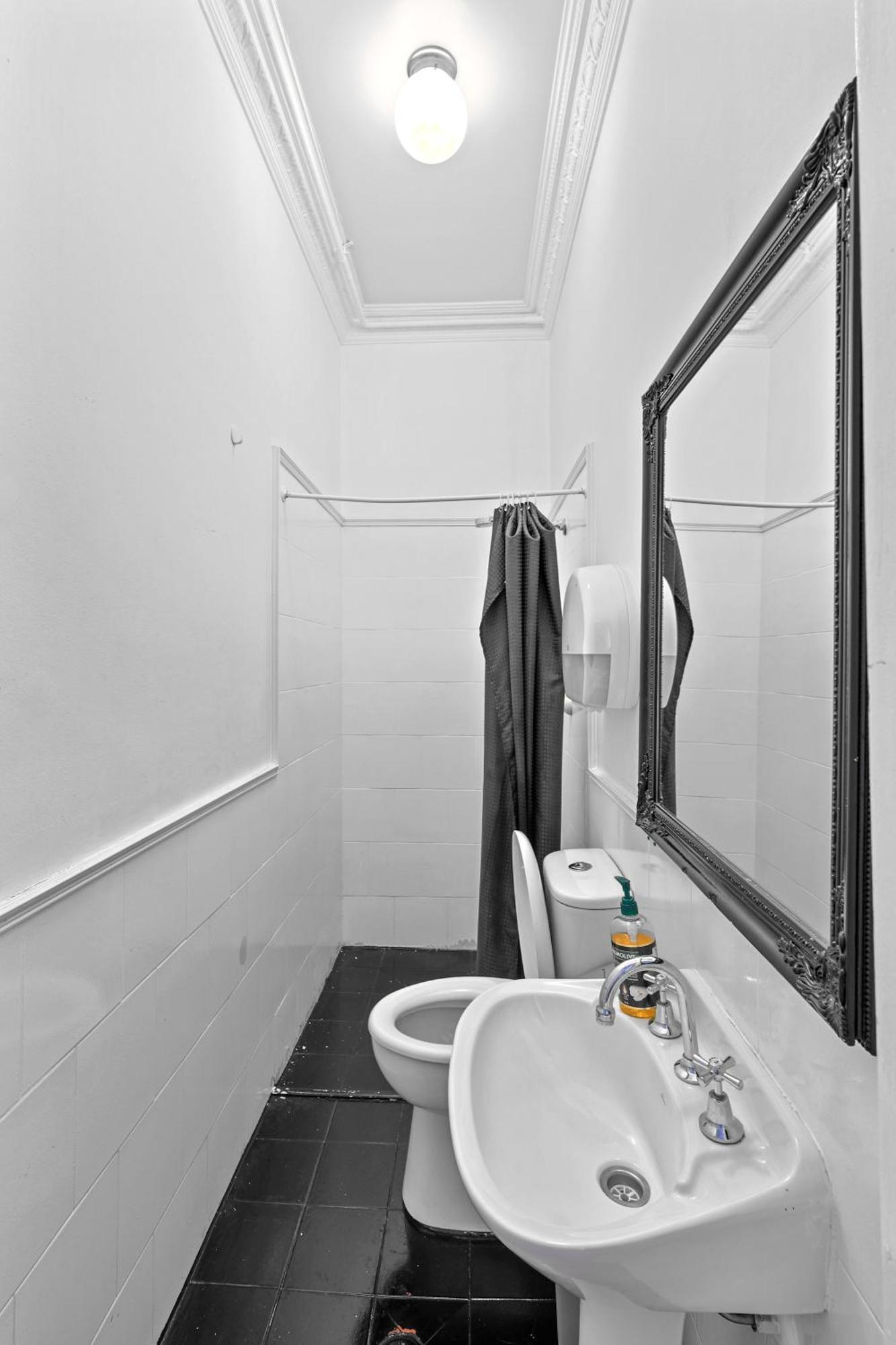 Venus By The Harbour Budget Hotel Sídney Exterior foto