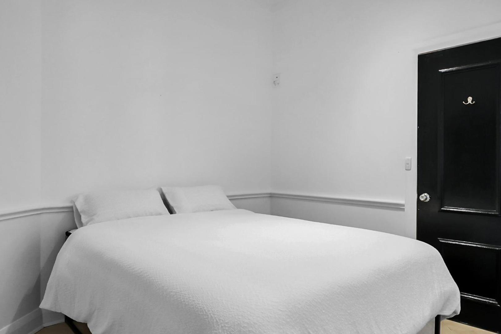 Venus By The Harbour Budget Hotel Sídney Exterior foto